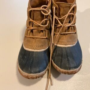 Women’s Sorely Boots, Size 8.5
